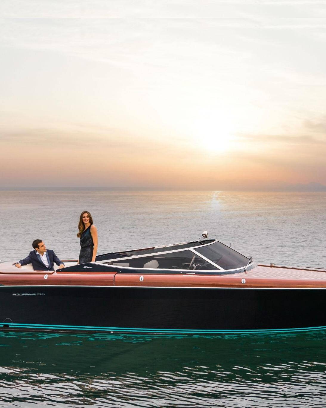 Aquariva 3 boat rental in france