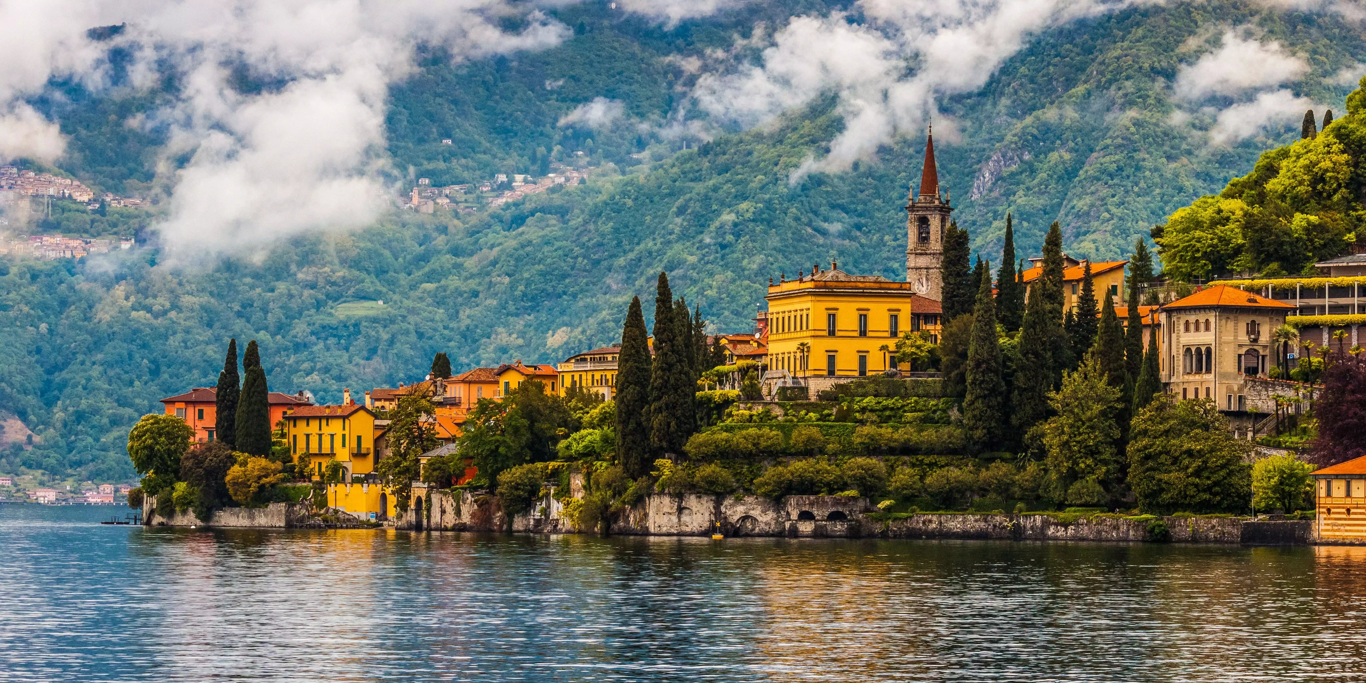 Luxury Car Rental in Lake Como