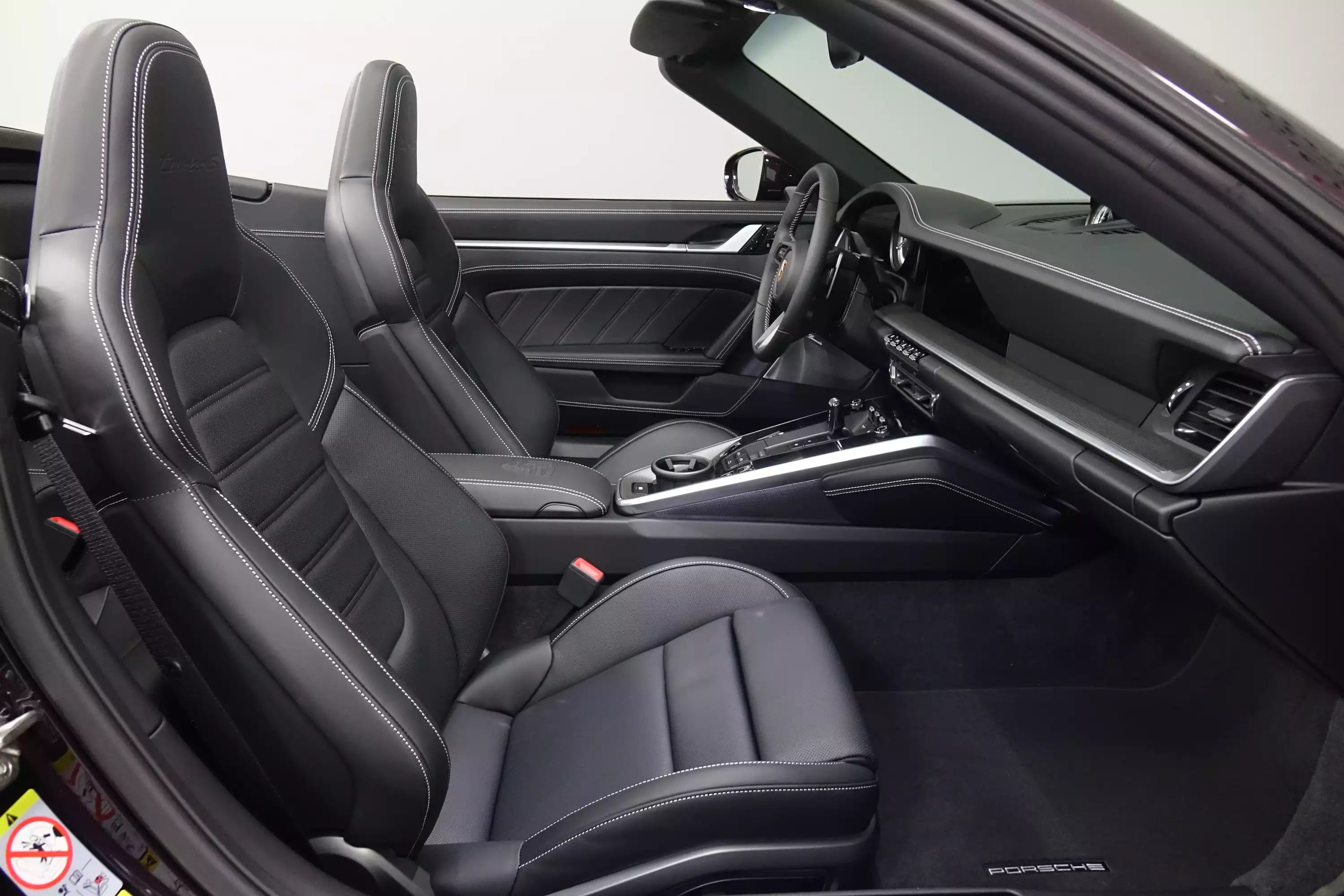 black porsche 911 interior