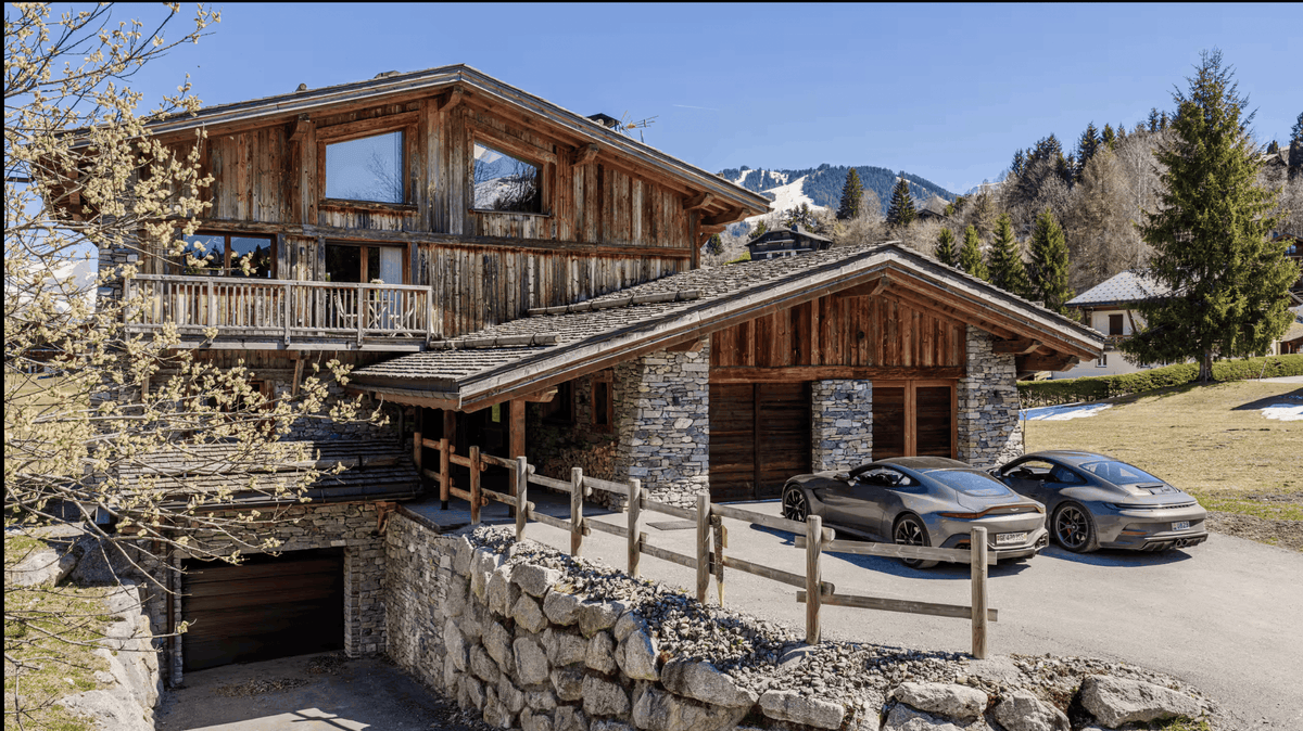 Chalet Eight