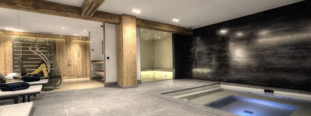 Jacuzzi & Hammam – Private Wellness in Megève