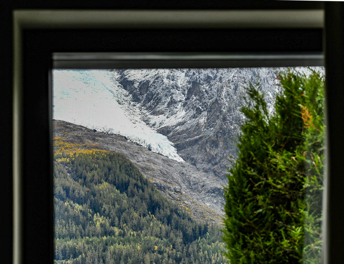 Chalet on the Rocks
