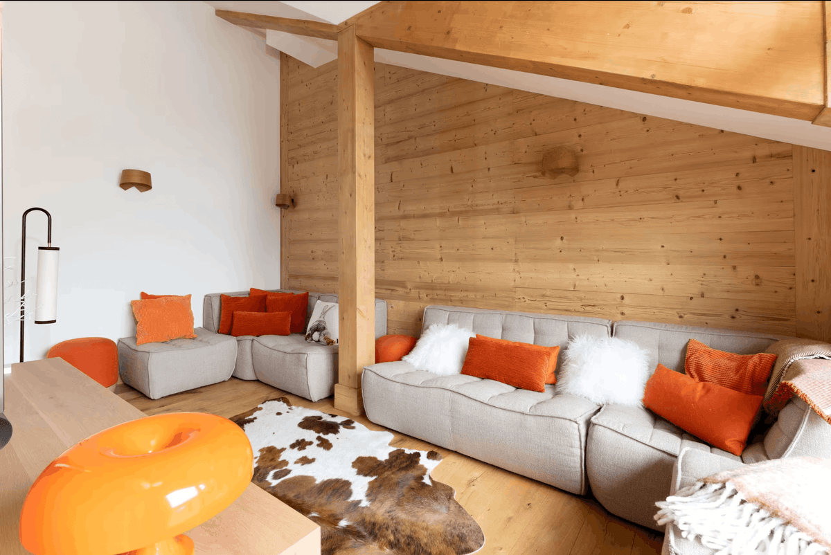 Contemporary Alpine interior of Penthouse Belladone in Courchevel