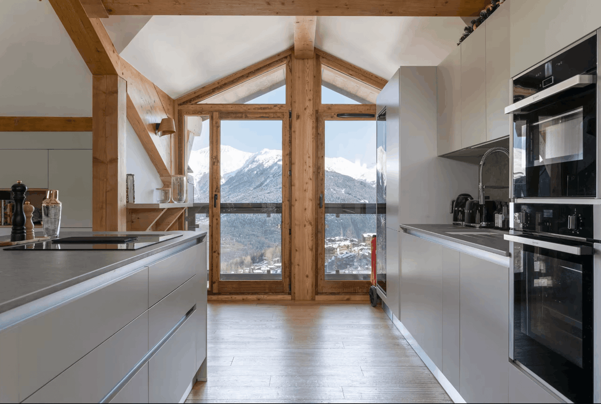 Fully equipped open kitchen at Penthouse Belladone Courchevel