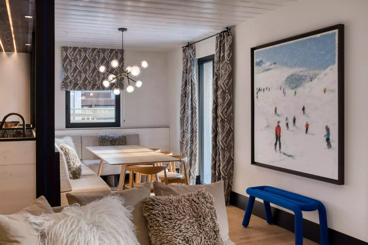 Lodge Zebra